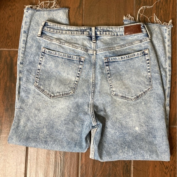 Hollister Plaid Patchwork Ultra High Rise Mom Jeans - Picture 8 of 10